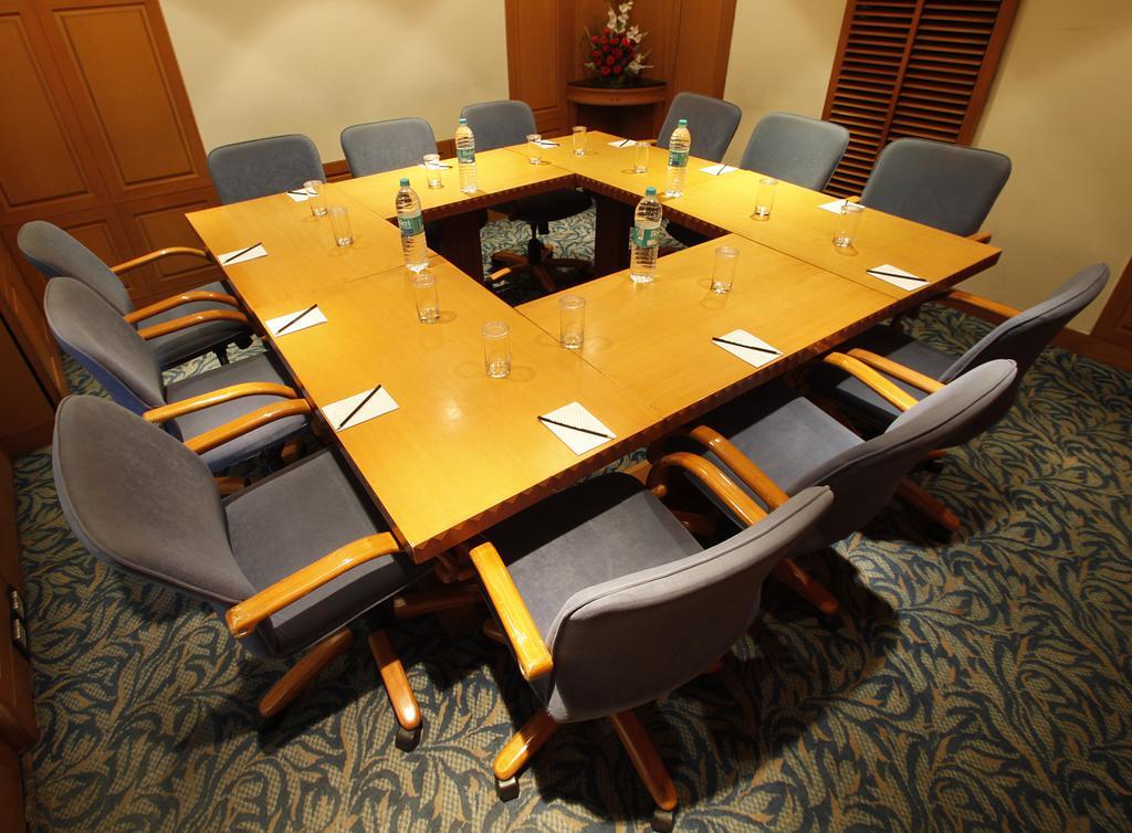 Hotel Sagar Plaza City Centre Pune Eksteriør bilde