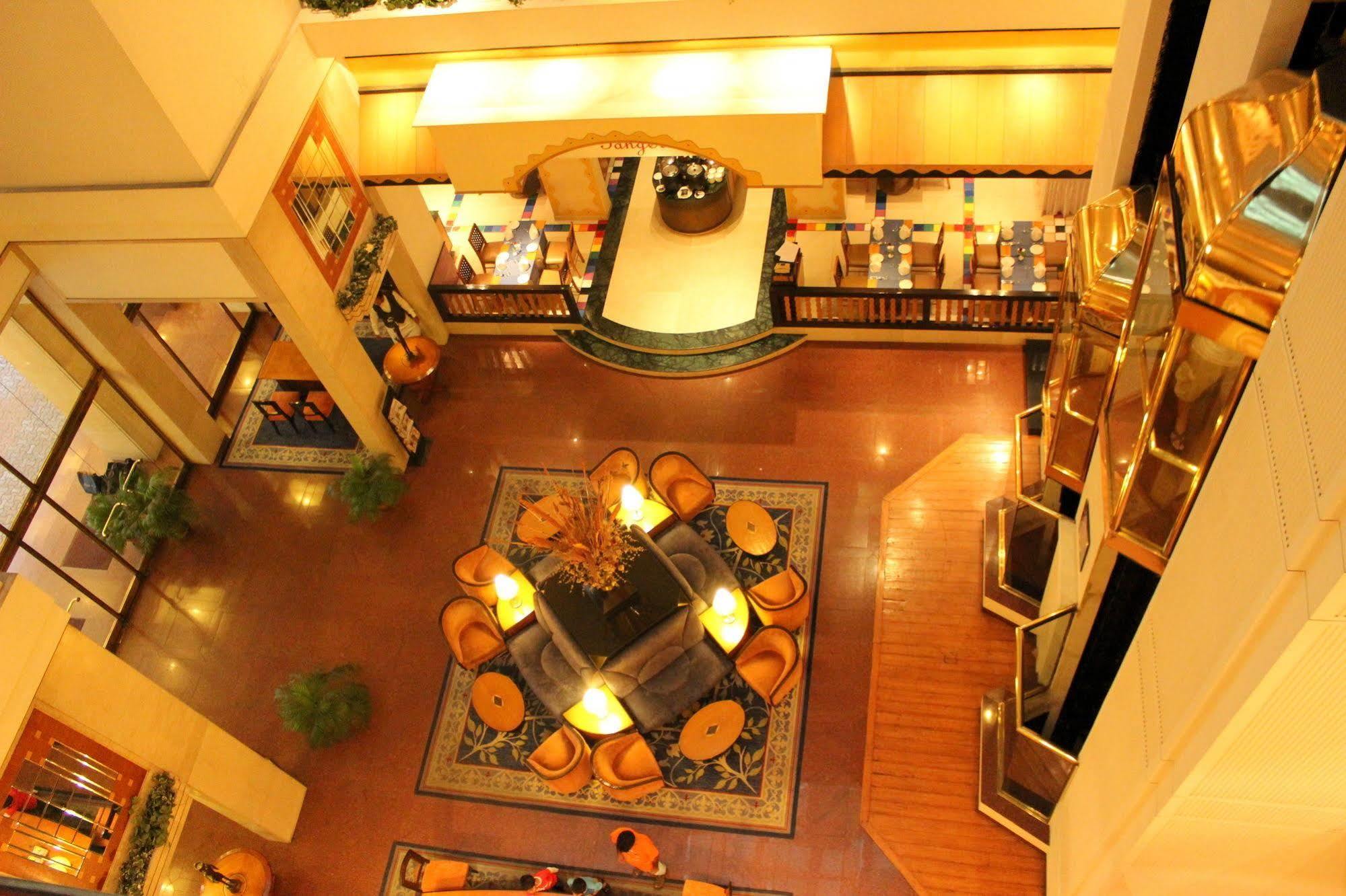 Hotel Sagar Plaza City Centre Pune Eksteriør bilde