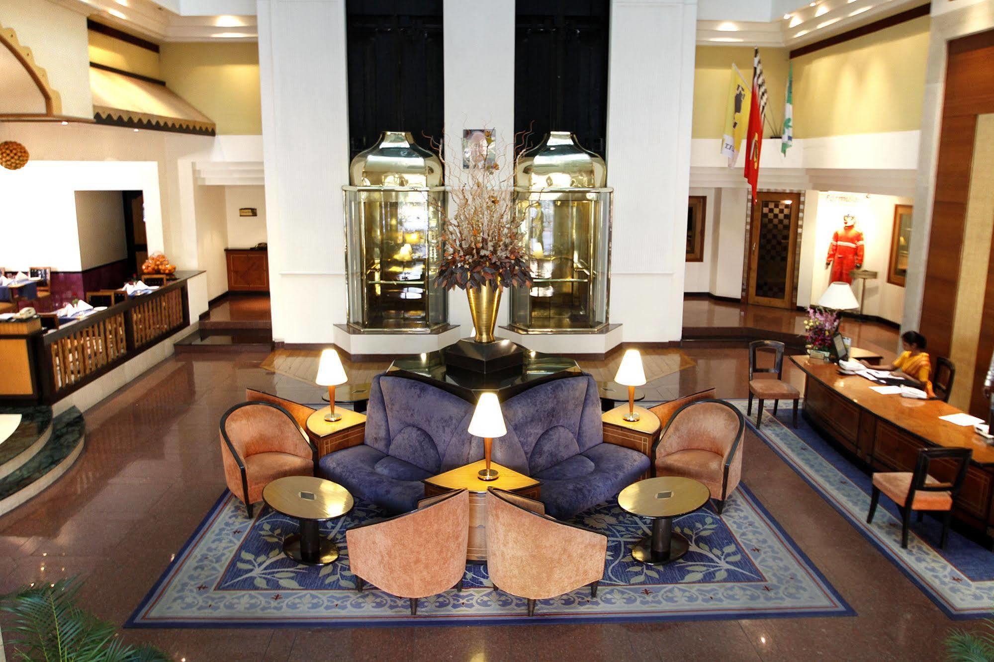 Hotel Sagar Plaza City Centre Pune Interiør bilde