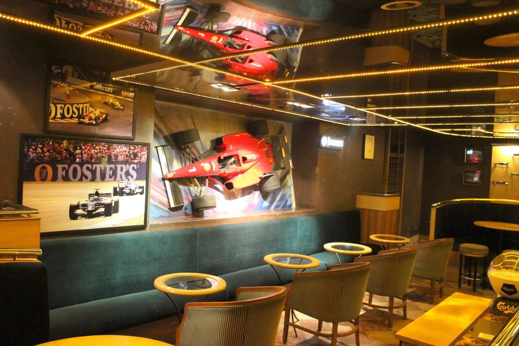 Hotel Sagar Plaza City Centre Pune Eksteriør bilde